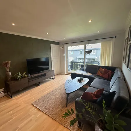 Apartmán For Rent Right Across The Street To The Ons Area *