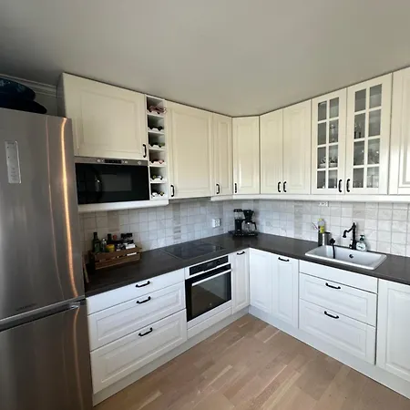 For Rent Right Across The Street To The Ons Area Apartmán *